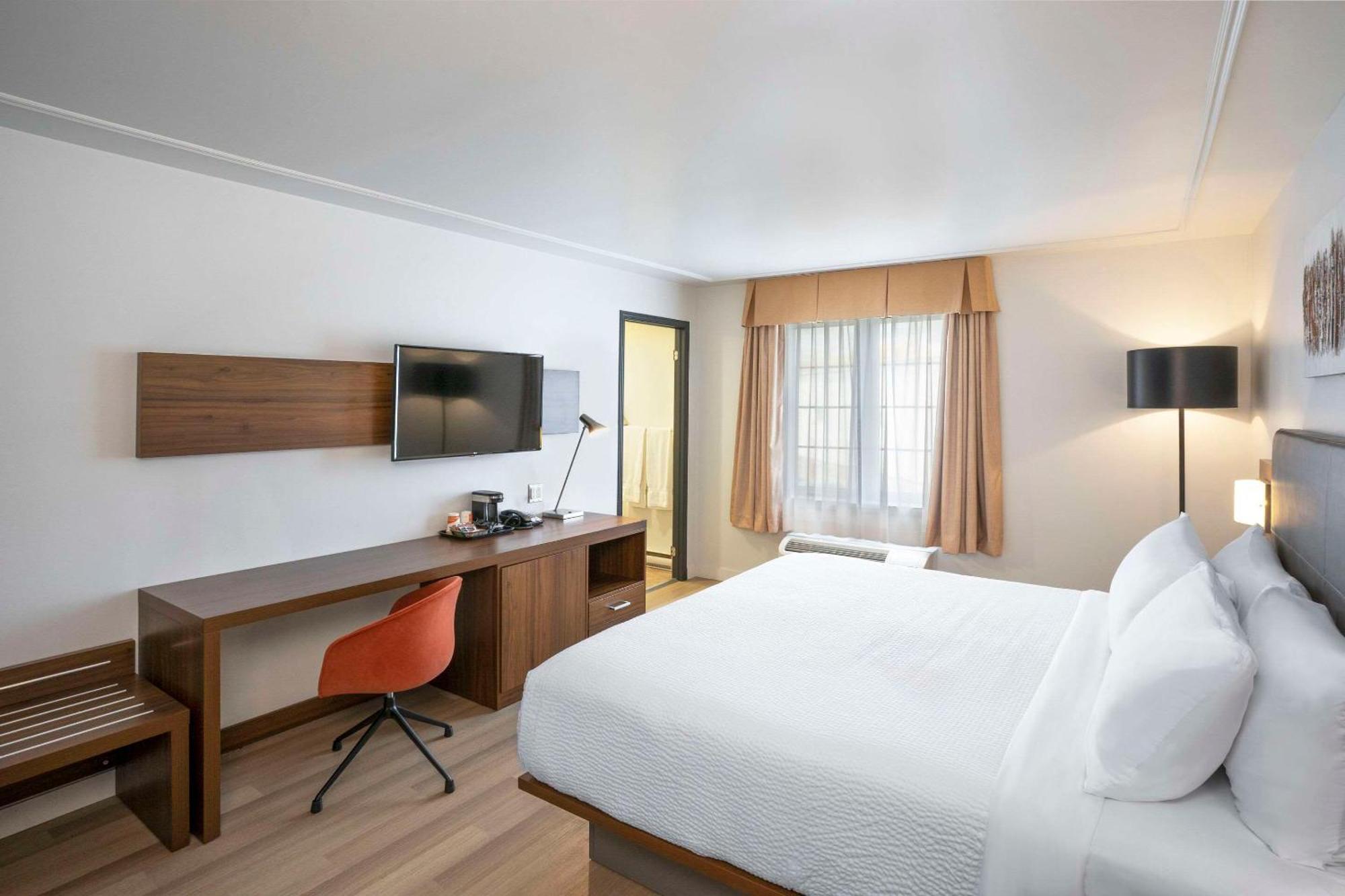 Quality Inn Quebec City Exterior photo